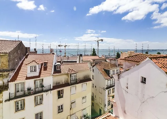 Alfama By Inside Out * Lisboa