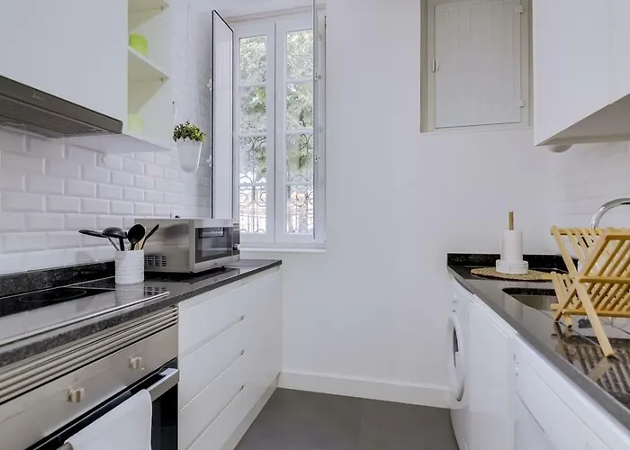 Alfama By Inside Out Hotel