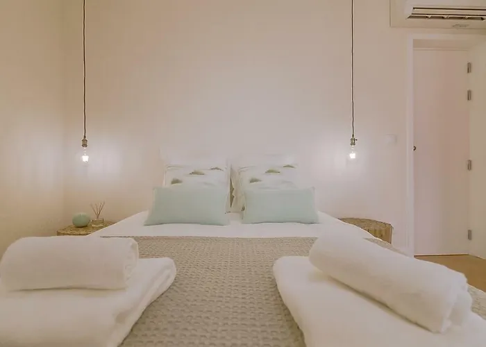 Alfama By Inside Out * Лиссабон